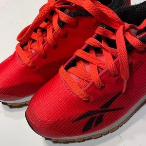Red detailed Boys Reebok runners size 2
